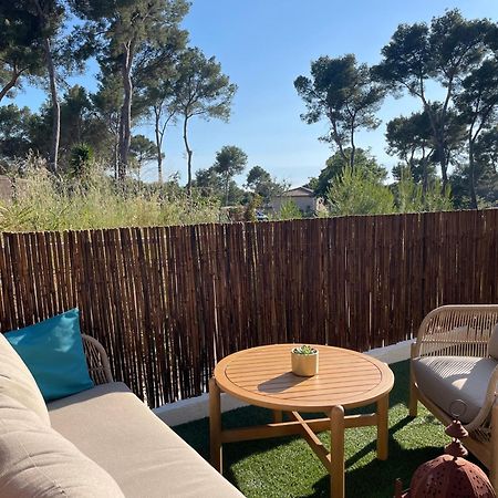 Appartement Proche Des Plages Carqueiranne Exteriör bild