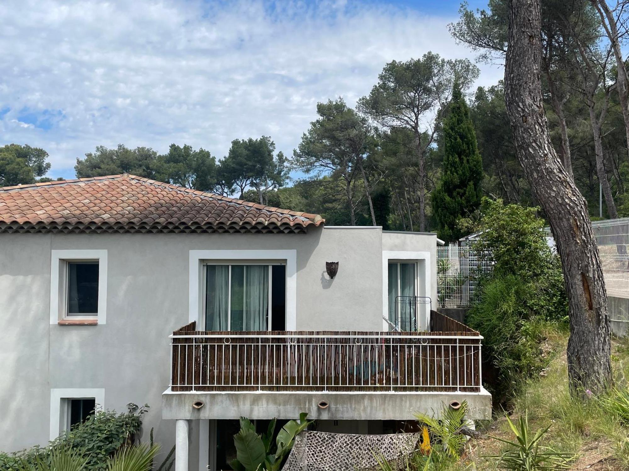 Appartement Proche Des Plages Carqueiranne Exteriör bild